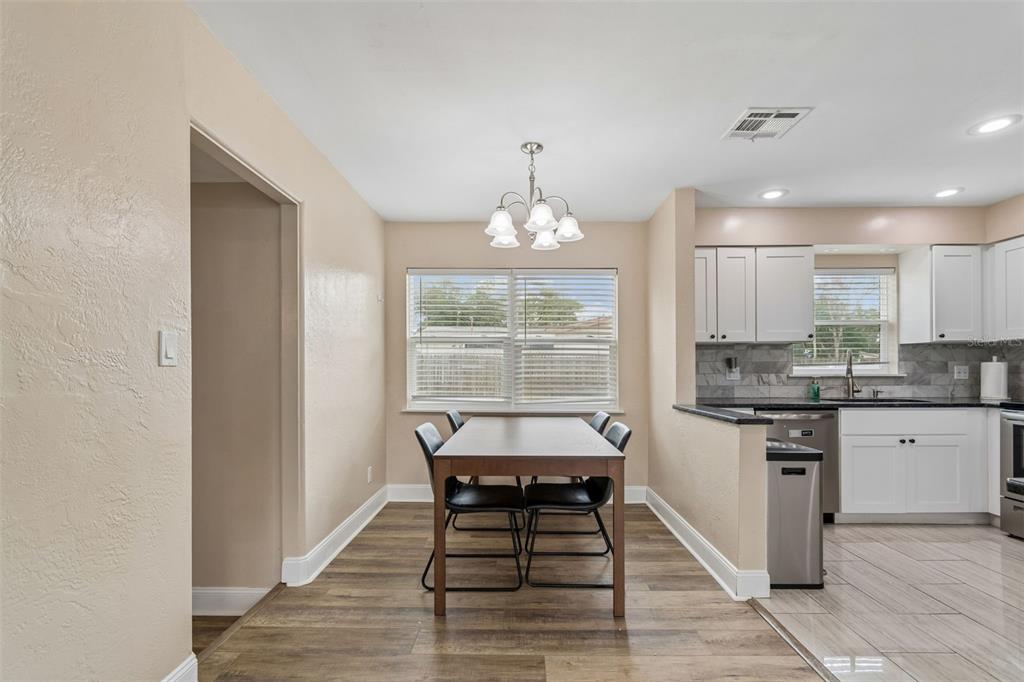 5501 82nd Avenue North Pinellas Park, FL 33781 - Photo 9 of 42