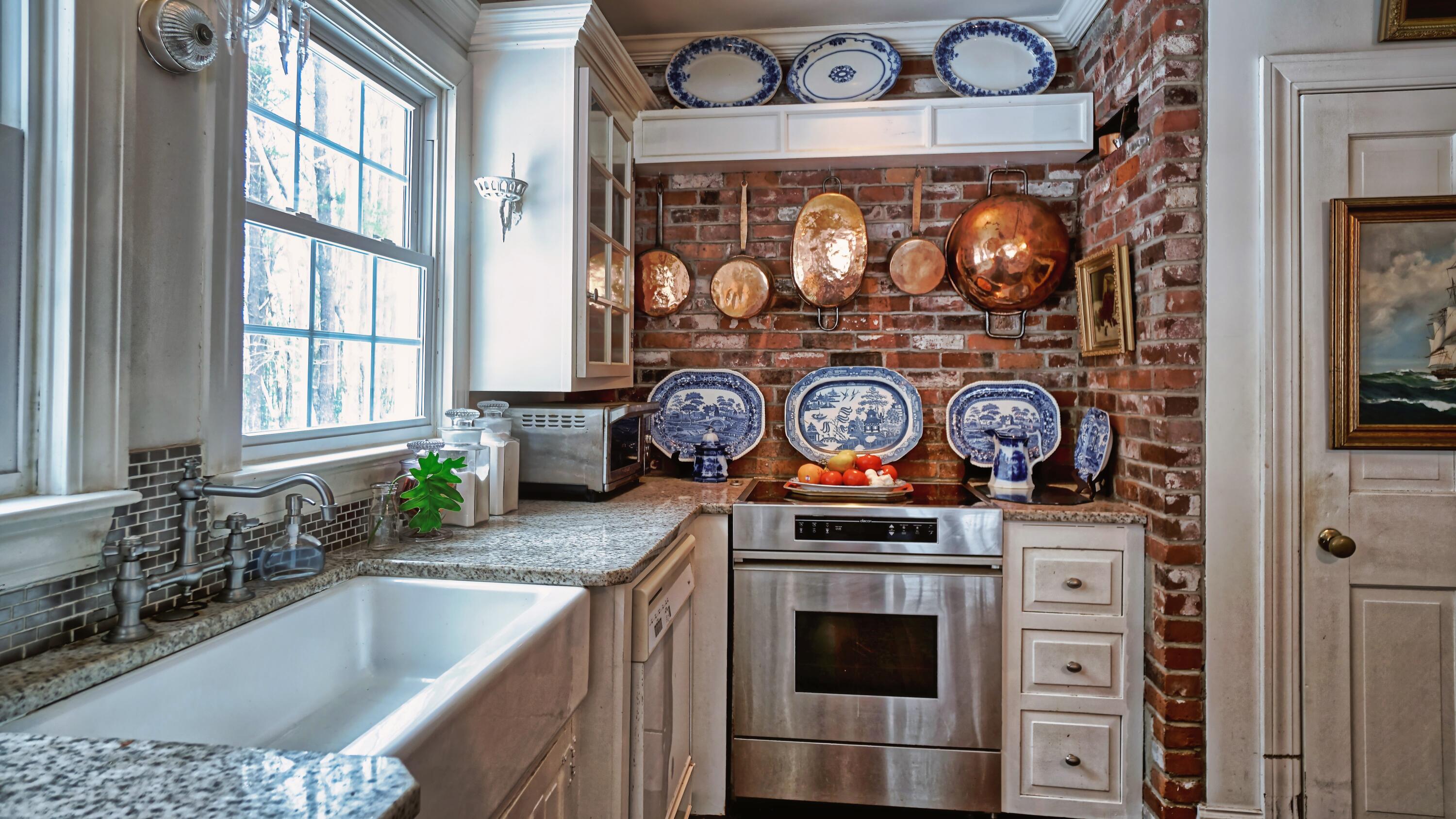 75 Winnocks Neck Road Scarborough, ME 04074 - Photo 22 of 70 KITCHEN (3)