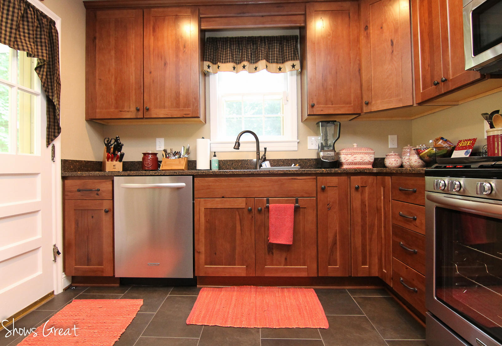 2626 Nottingham Road Southeast Roanoke, VA 24014 - Photo 5 of 33 Another Kitchen view