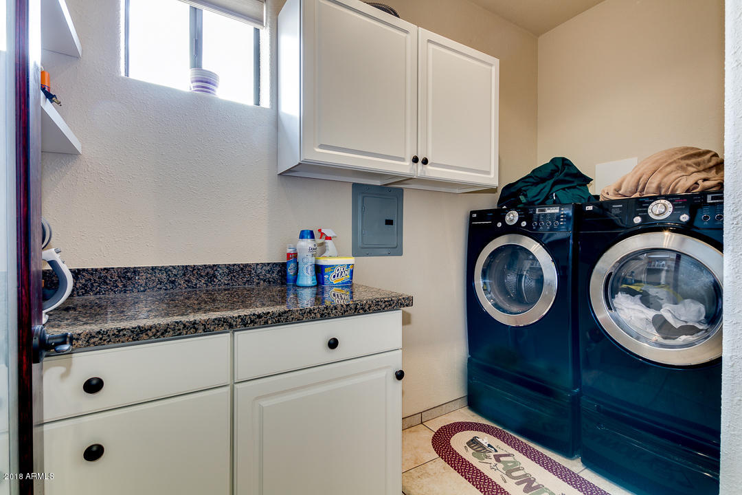 12577 North Hexcel Road Florence, AZ 85132 - Photo 24 of 35 Laundry Room