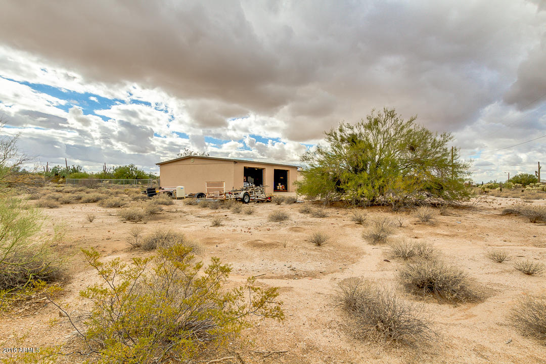 12577 North Hexcel Road Florence, AZ 85132 - Photo 26 of 35 Backyard