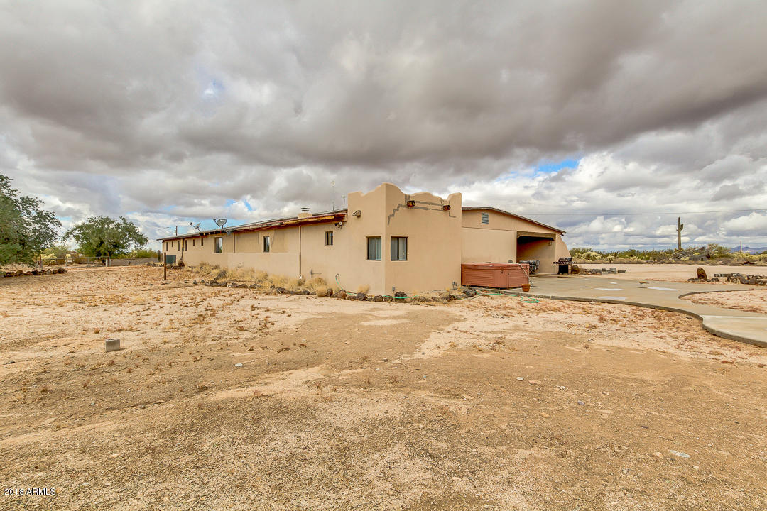 12577 North Hexcel Road Florence, AZ 85132 - Photo 29 of 35 Backyard