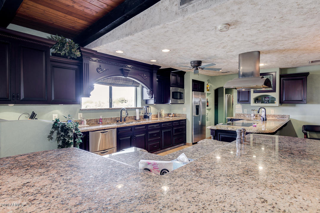 12577 North Hexcel Road Florence, AZ 85132 - Photo 10 of 35 Kitchen