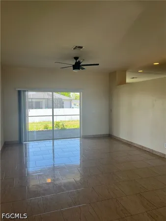 $2,000 | 17 Northeast 11th Lane, Cape Coral, FL 33909