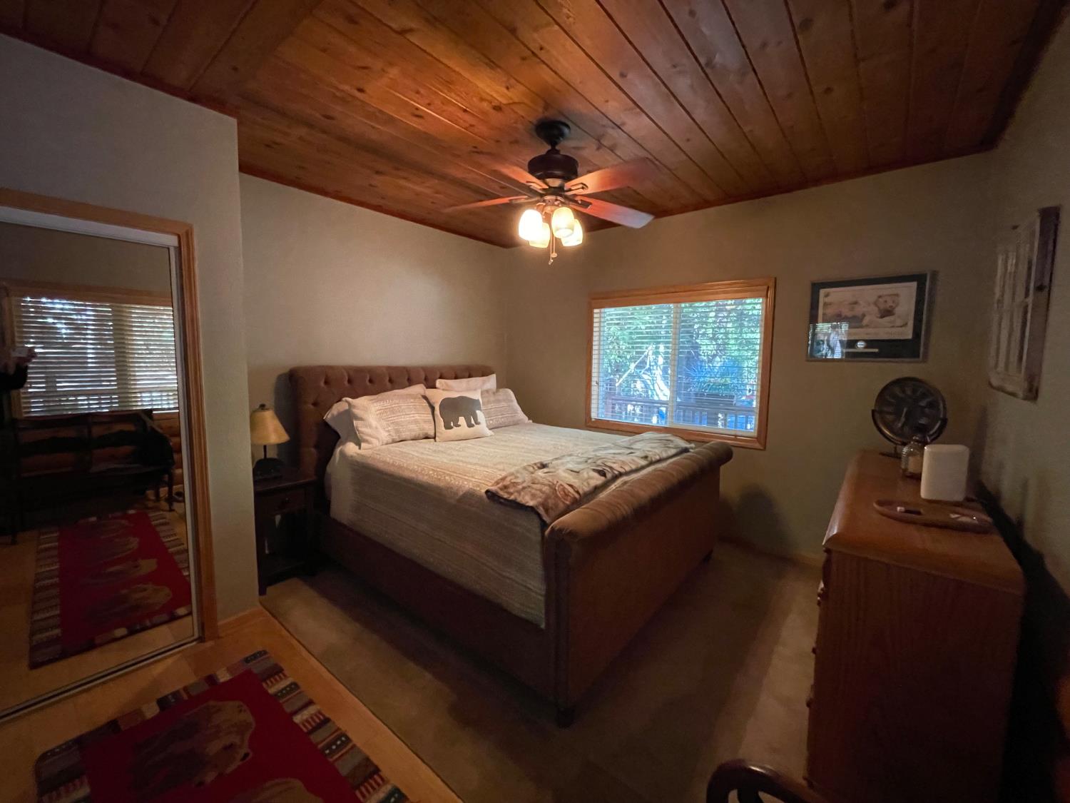 1641 Meadowview Road Arnold, CA 95223 - Photo 24 of 71 Guest room