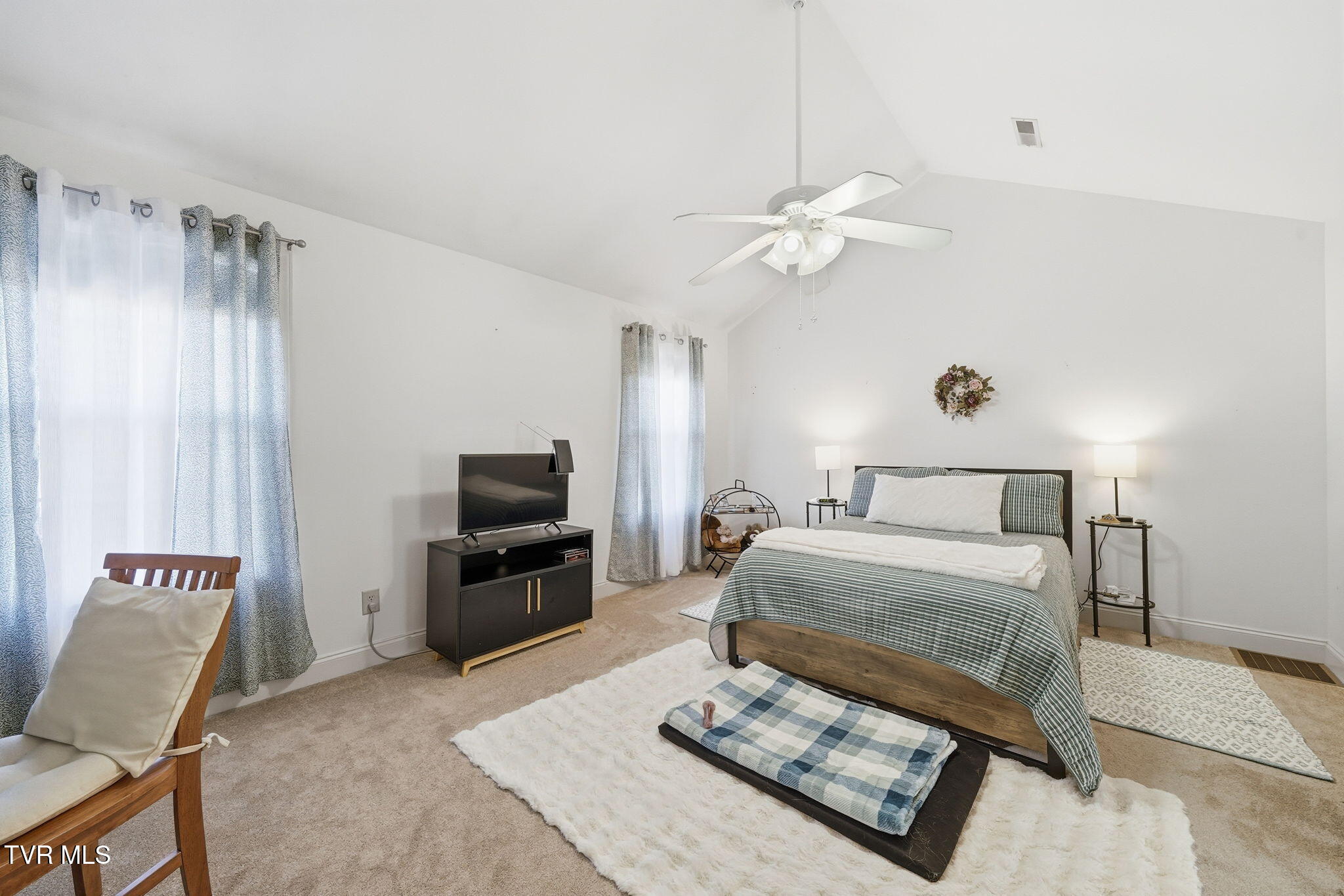 218 Cedar Creek Road, Unit 1 Johnson City, TN 37615 - Photo 9 of 20 20-web-or-mls-012_JH 20260214-151