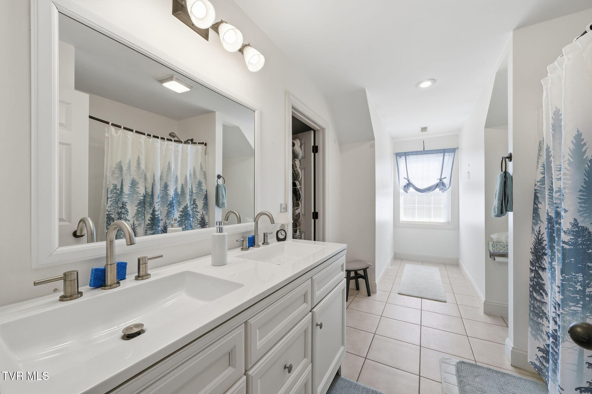 218 Cedar Creek Road, Unit 1 Johnson City, TN 37615 - Photo 10 of 20 5-web-or-mls-014_JH 20260214-166