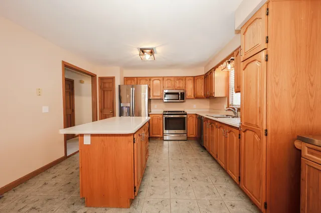 $550,000 | 40 Joanne Drive, Hooksett, NH 03106