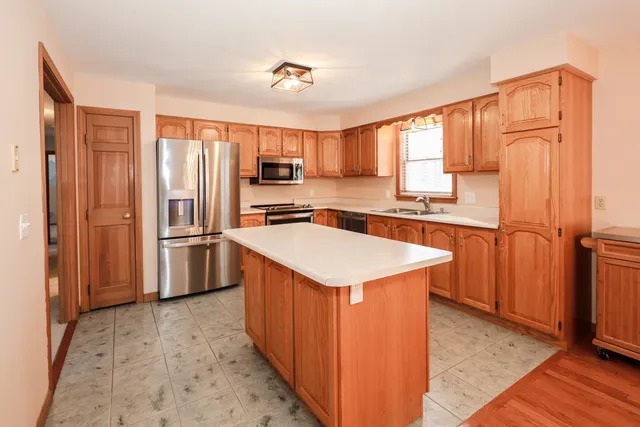 $550,000 | 40 Joanne Drive, Hooksett, NH 03106