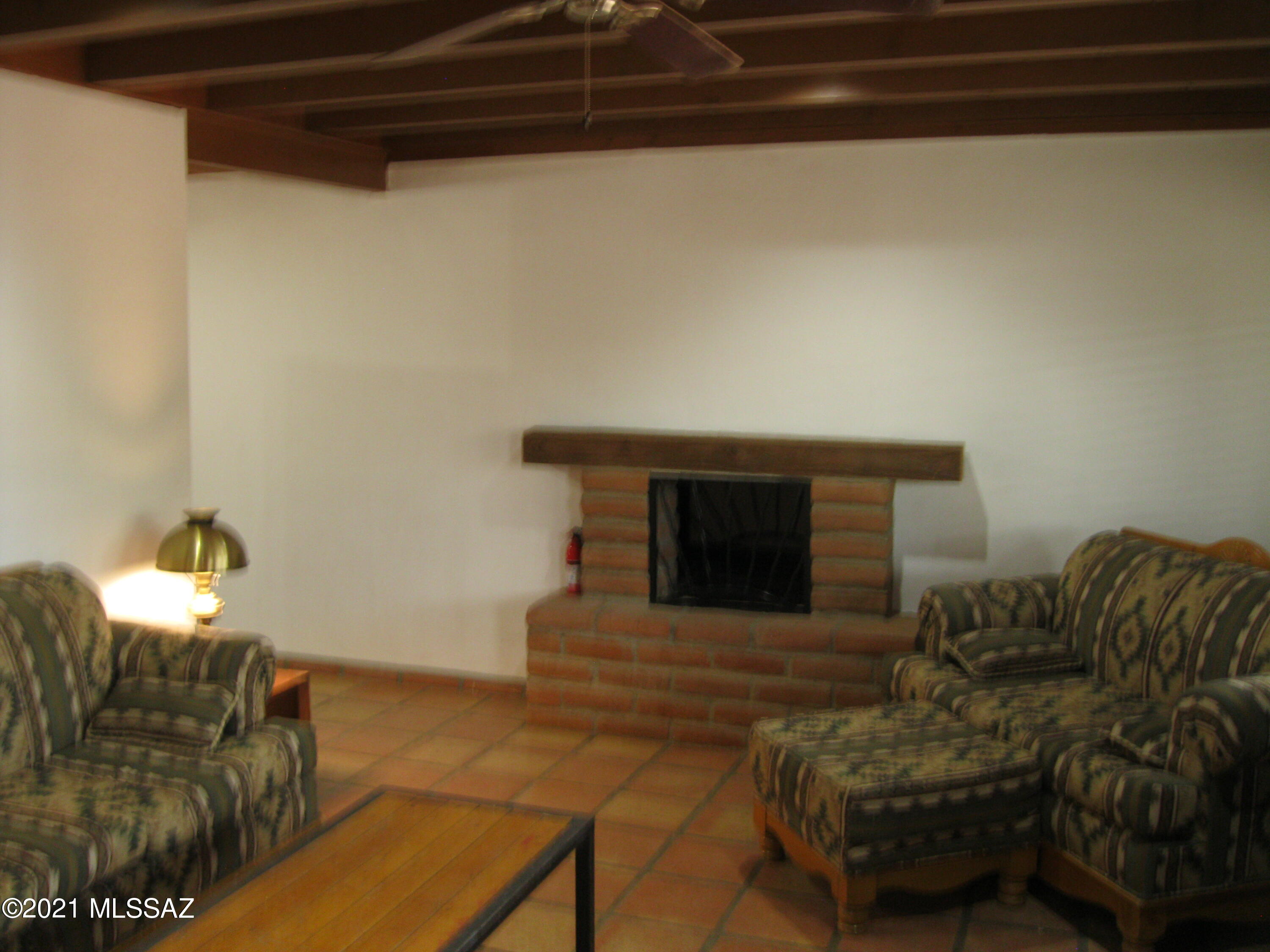 1304 East Lind Road Tucson, AZ 85719 - Photo 4 of 15 Gallery Image 4