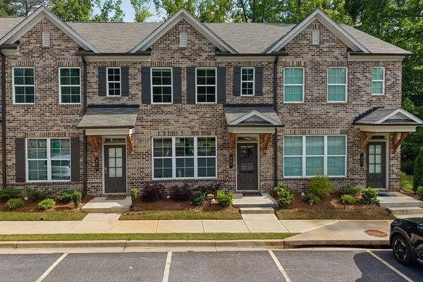 $1,900 | 485 Collins Industrial Way, Lawrenceville, GA 30043