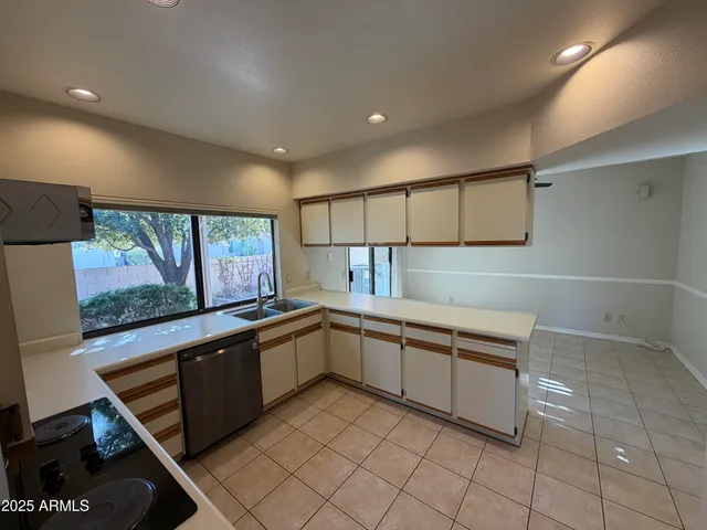 $2,400 | 26629 South Sageberry Drive, Sun Lakes, AZ 85248