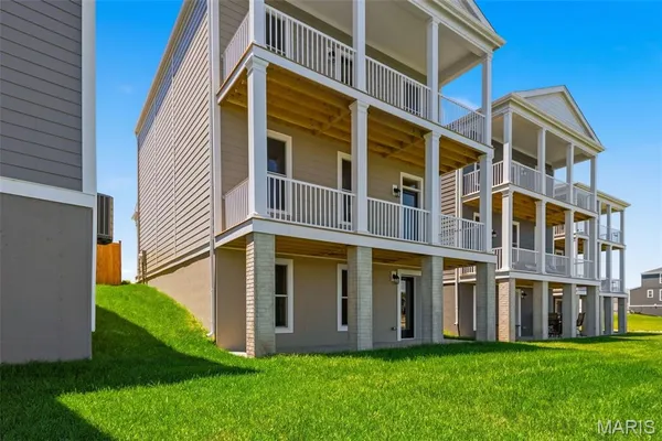 $469,990 | 222 Marais Temps Clair Drive, St. Charles, MO 63301