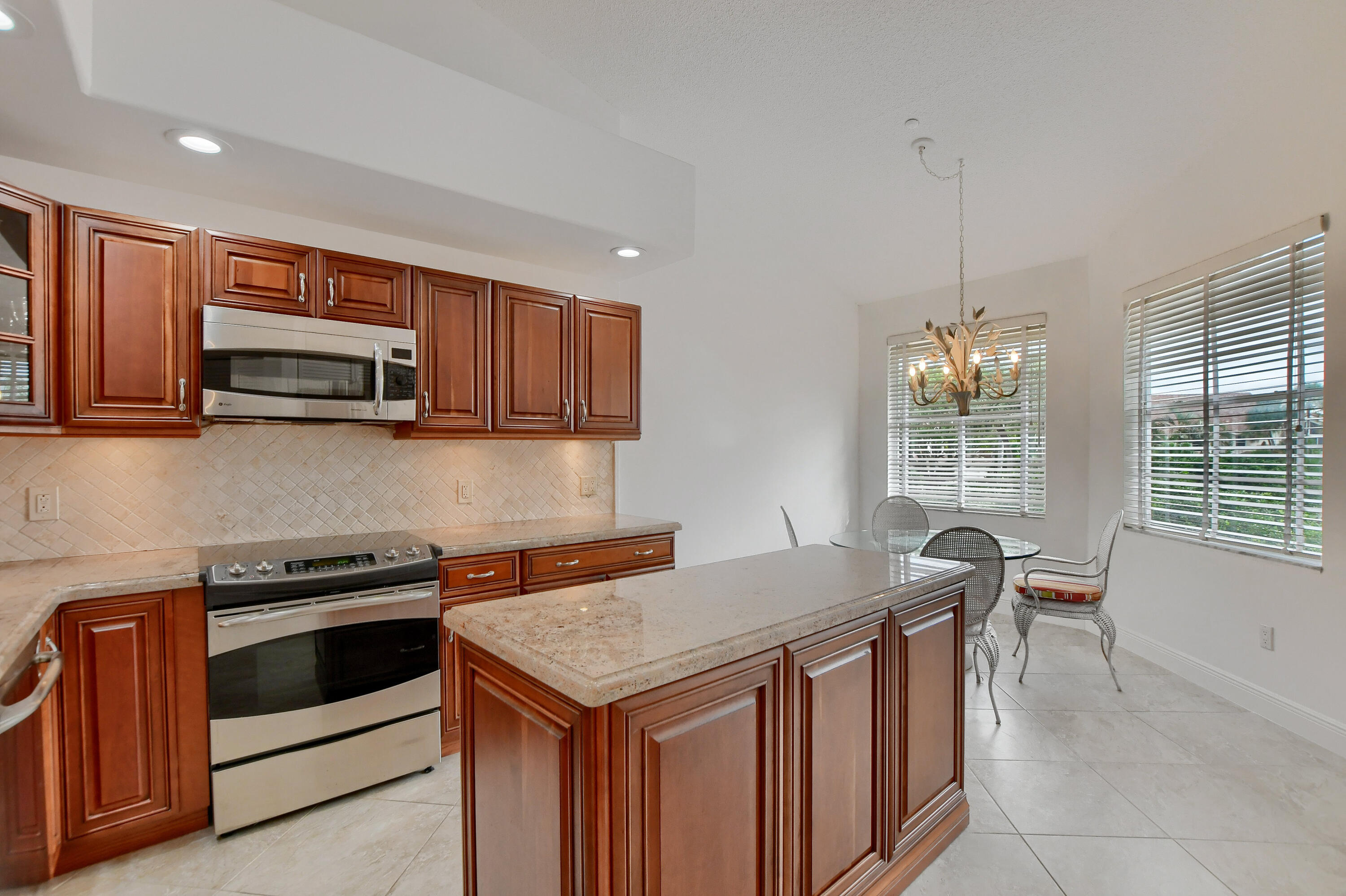 2441 Northwest 59th Street, Unit 502 Boca Raton, FL 33496 - Photo 27 of 46 Kitchen