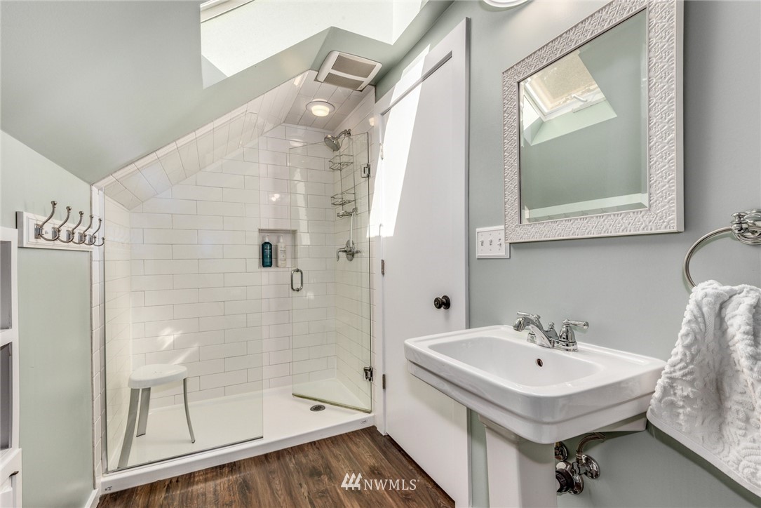 8823 Northeast 190th Street Bothell, WA 98011 - Photo 31 of 40 Gallery Image 31