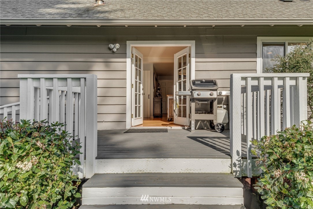 8823 Northeast 190th Street Bothell, WA 98011 - Photo 33 of 40 Gallery Image 33