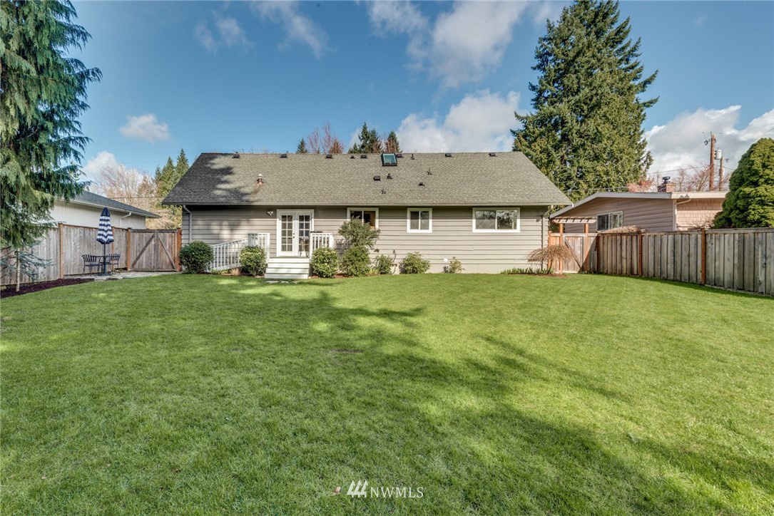 8823 Northeast 190th Street Bothell, WA 98011 - Photo 38 of 40 Gallery Image 38