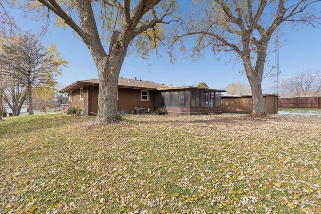 $180,000 | 5732 Colleen Avenue, Rockford, IL 61109