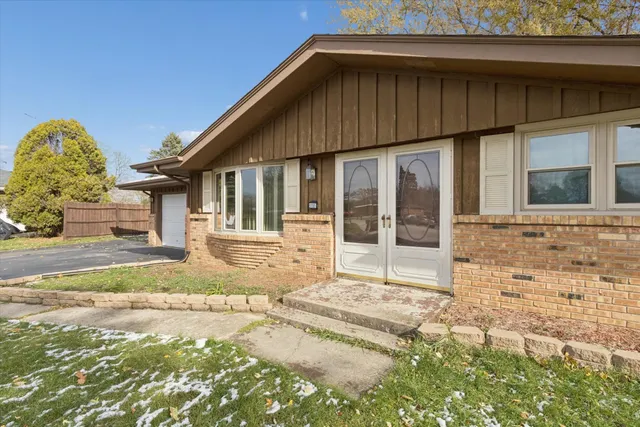 $180,000 | 5732 Colleen Avenue, Rockford, IL 61109