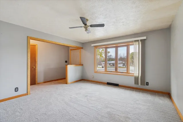 $180,000 | 5732 Colleen Avenue, Rockford, IL 61109