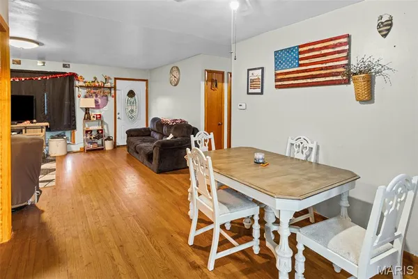 $119,500 | 608 Harman Street, Pleasant Hill, IL 62366