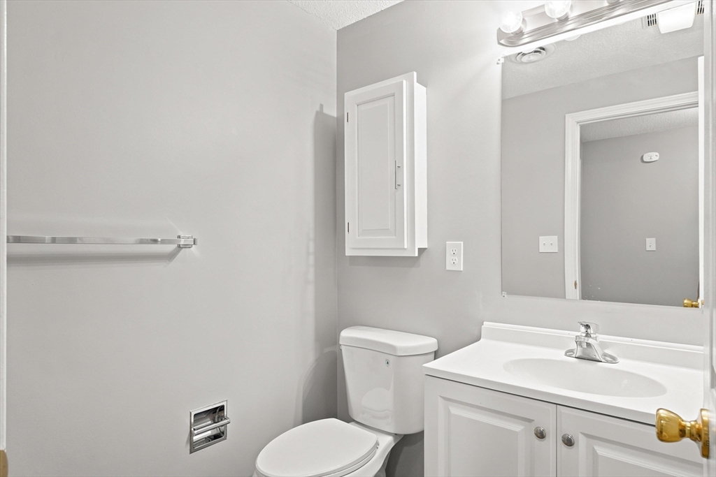 255 North Road, Unit 158 Chelmsford, MA 01824 - Photo 25 of 39