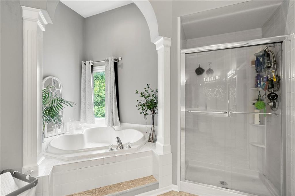 12811 Reeder Street Overland Park, KS 66213 - Photo 36 of 53