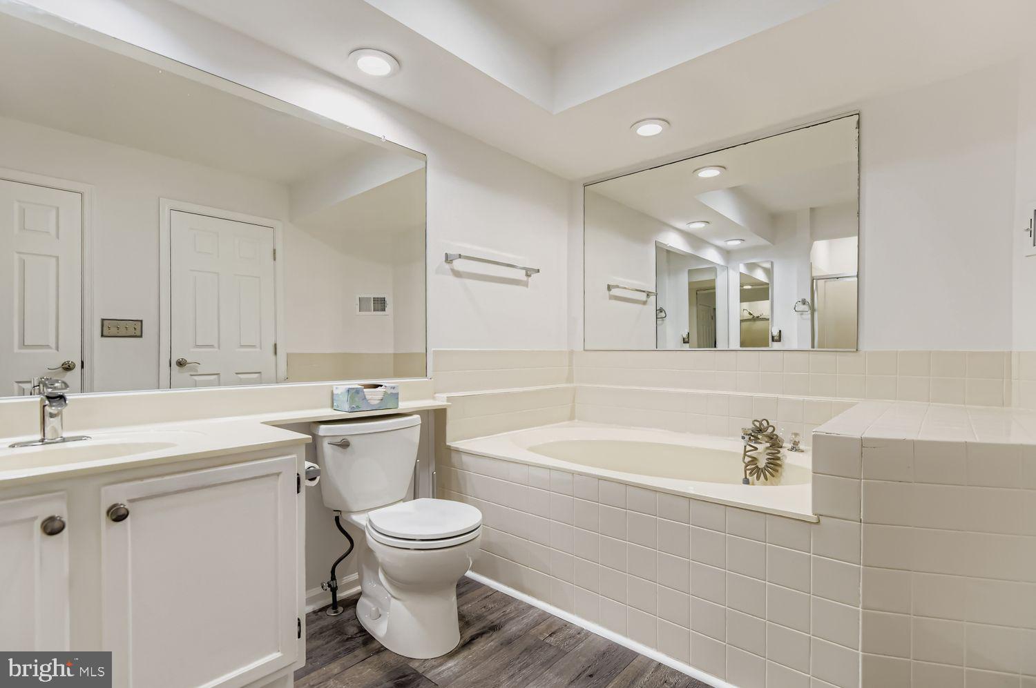 1031 Wingate Court, Unit K 1 Bel Air, MD 21014 - Photo 19 of 29 Large Full Bathroom Upstairs