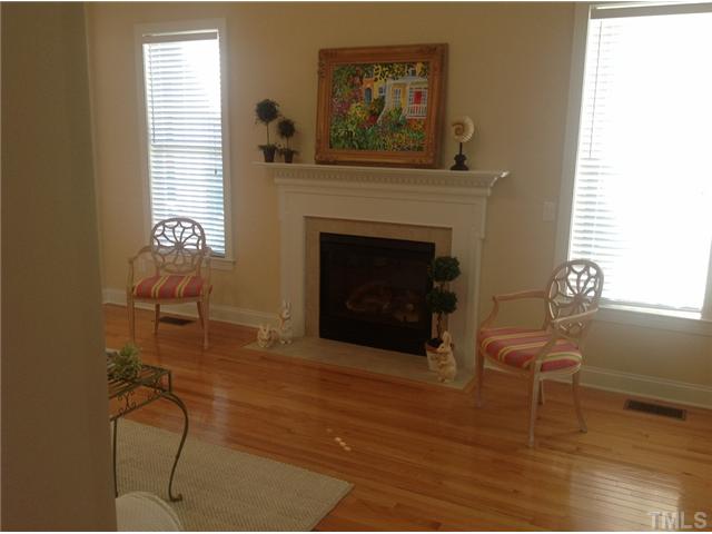 11531 Auldbury Way Raleigh, NC 27617 - Photo 10 of 24 Gallery Image 10