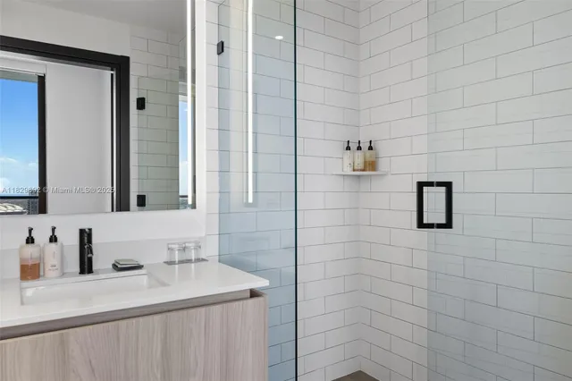 $10,000 | 398 Northeast 5th Street, Unit 4418, Miami, FL 33132