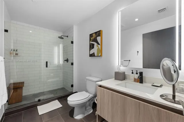 $10,000 | 398 Northeast 5th Street, Unit 4418, Miami, FL 33132