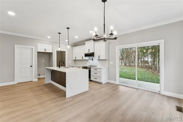 $599,900 | 431 Shady Trail Drive, Troy, MO 63379