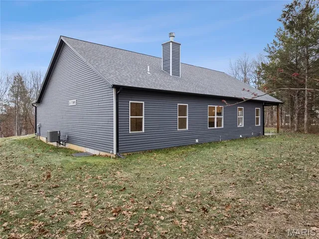 $599,900 | 431 Shady Trail Drive, Troy, MO 63379