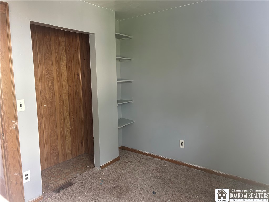 142 Ruggles Street Dunkirk, NY 14048 - Photo 9 of 24