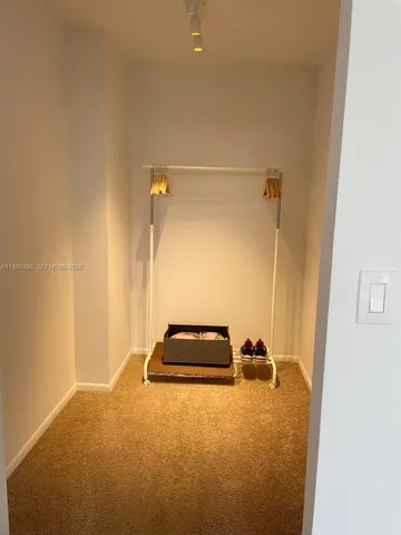 $2,000 | 800 Parkview Drive, Unit 605, Hallandale Beach, FL 33009