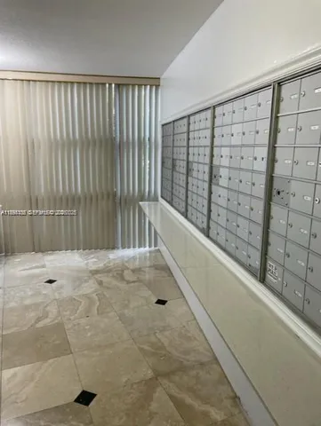 $2,000 | 800 Parkview Drive, Unit 605, Hallandale Beach, FL 33009