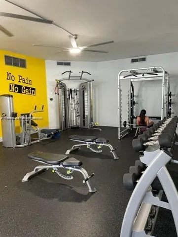 $2,000 | 800 Parkview Drive, Unit 605, Hallandale Beach, FL 33009