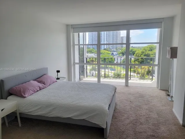 $2,000 | 800 Parkview Drive, Unit 605, Hallandale Beach, FL 33009