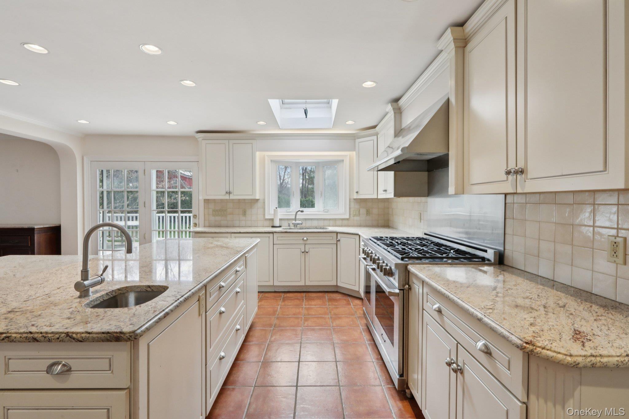 17 Rolling Ridge Road New City, NY 10956 - Photo 5 of 50