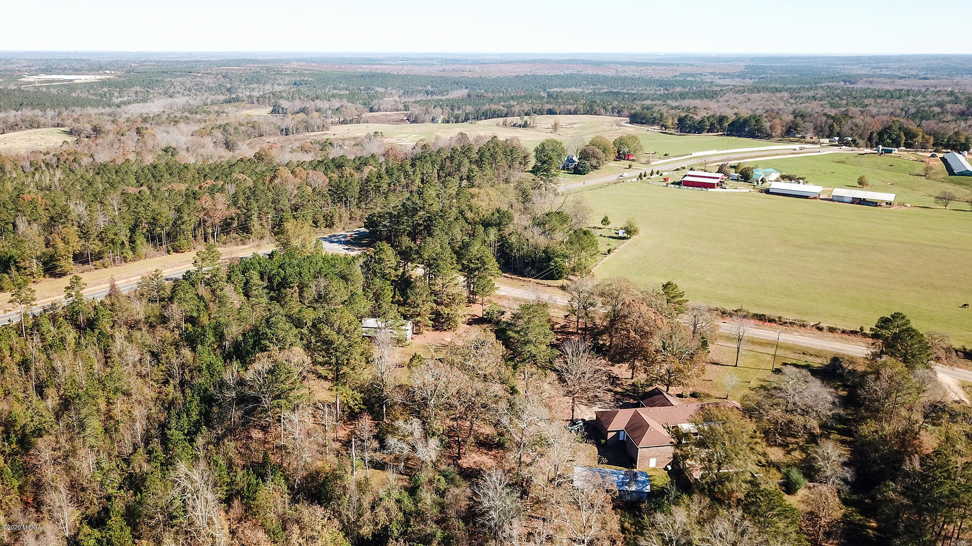 48 Grace Road Knoxville, GA 31050 - Photo 35 of 62 a view of city and ocean