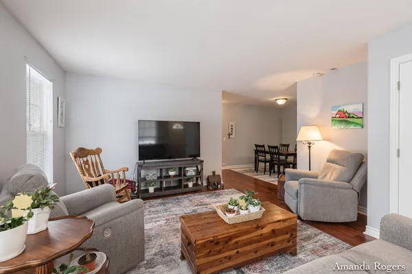 $225,000 | 1800 Sibley Street, Lowell, MI 49331