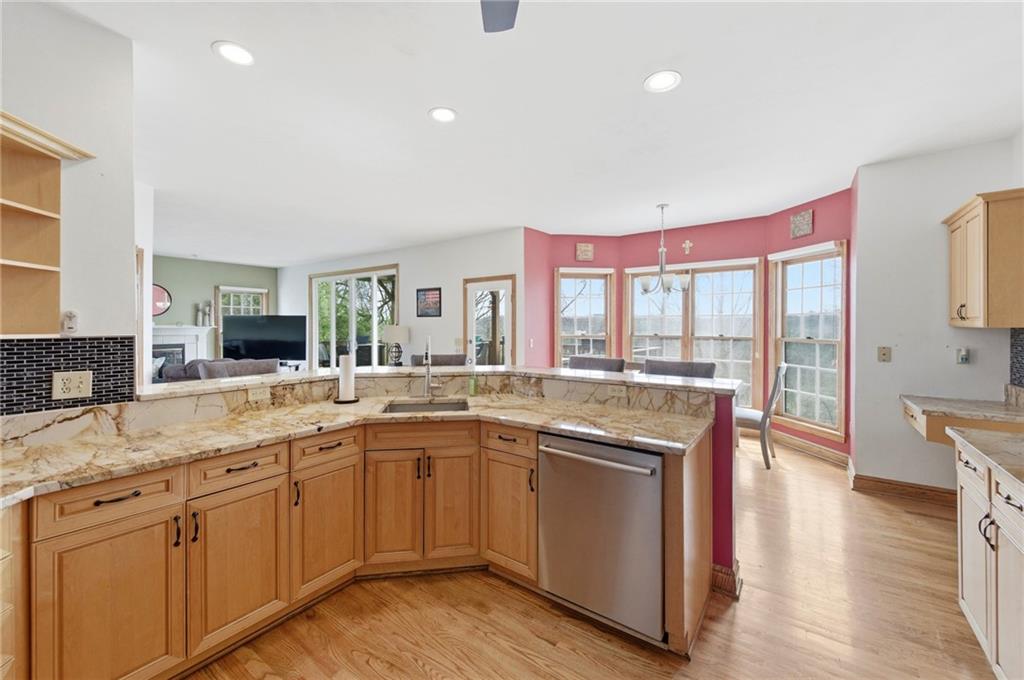 133 Stevens Ridge Drive Clairton, PA 15025 - Photo 10 of 50