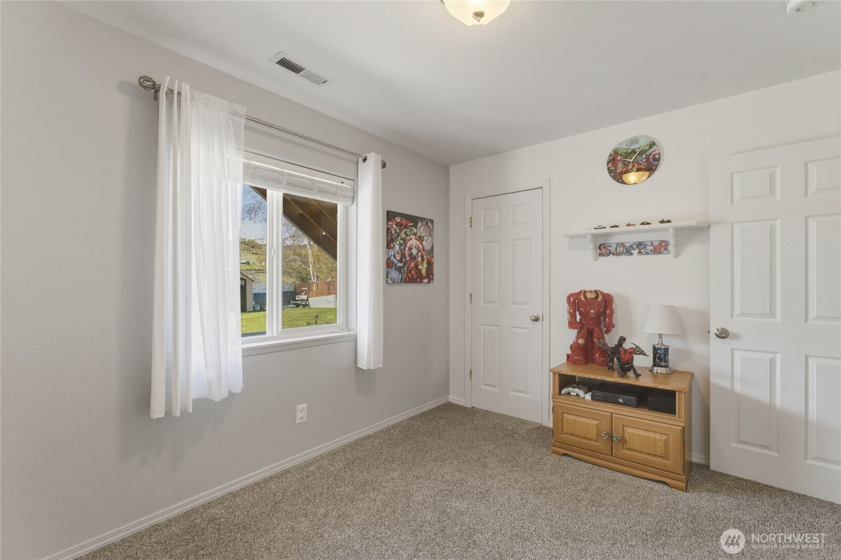 2837 Riviera Boulevard Malaga, WA 98828 - Photo 15 of 40