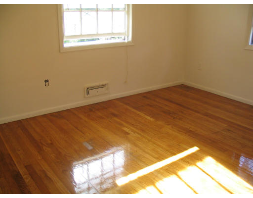 5 Prairie Road Chelmsford, MA 01824 - Photo 5 of 11