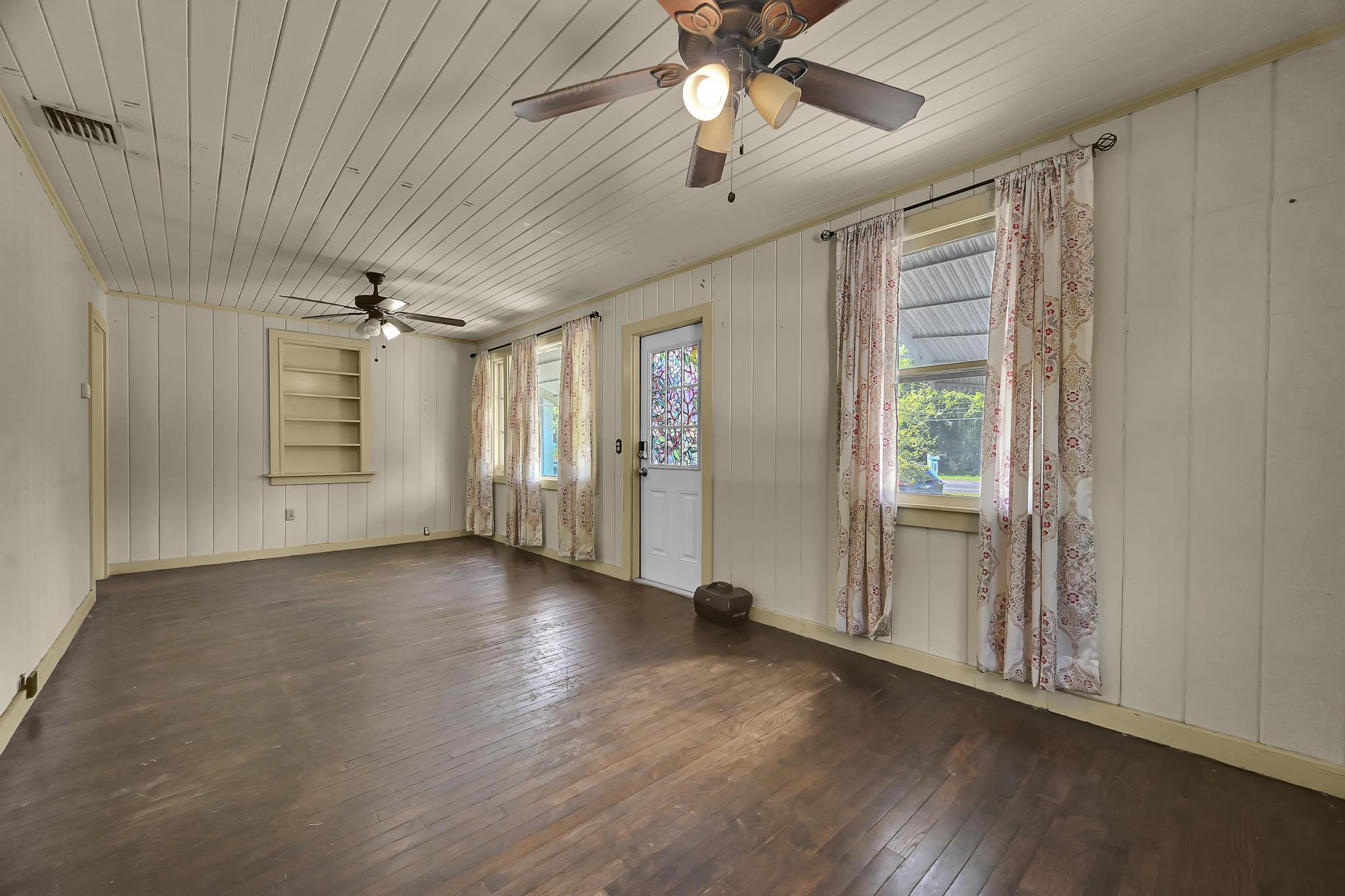 4232 Edwards Road Fort Pierce, FL 34981 - Photo 9 of 17 living room