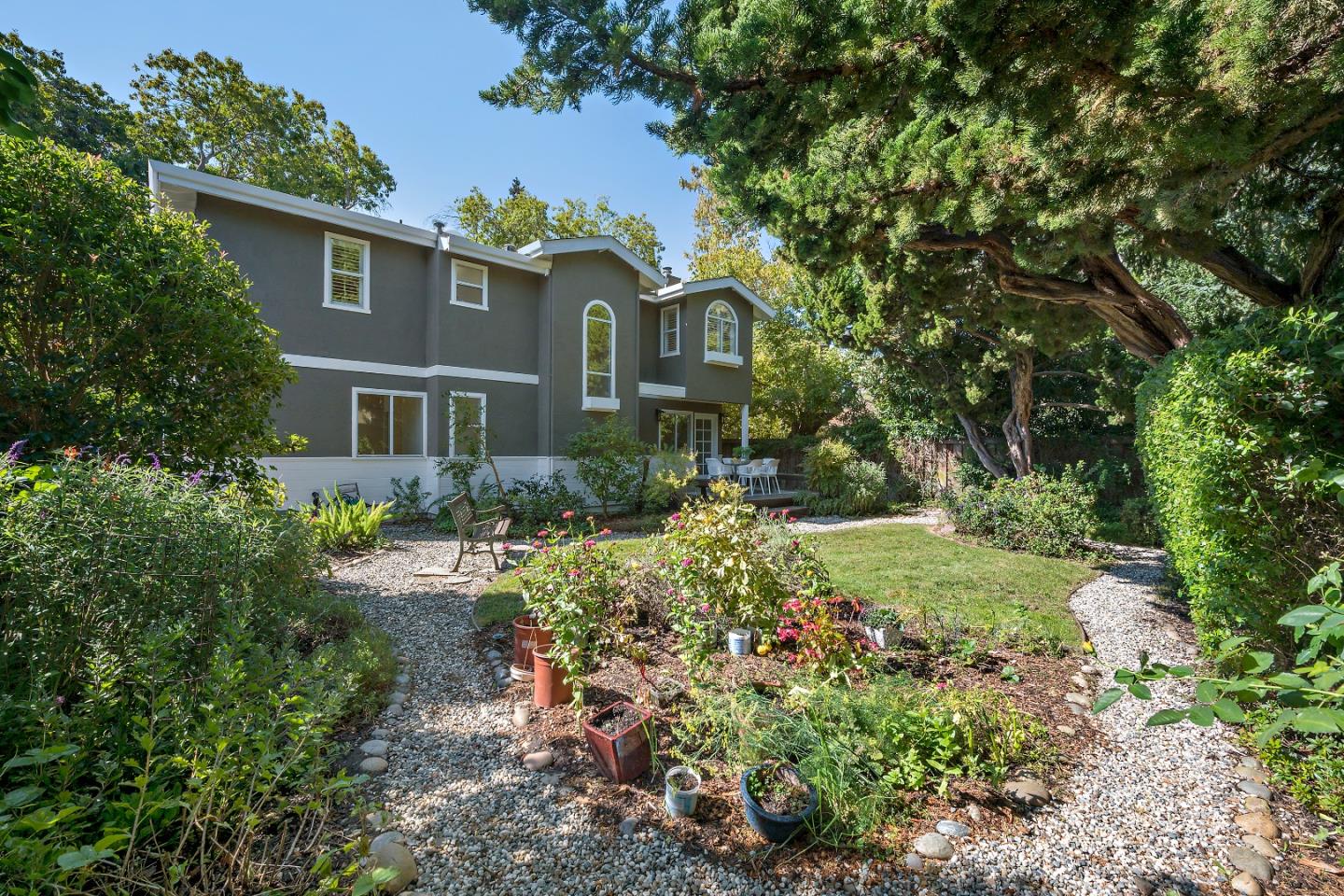 360 Iris Way Palo Alto, CA 94303 - Photo 27 of 28 a front view of a house with garden