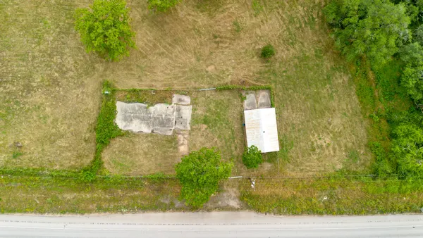 a building with a outdoor space