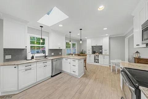 $675,000 | 8 Seneca Avenue, Rockaway, NJ 07866