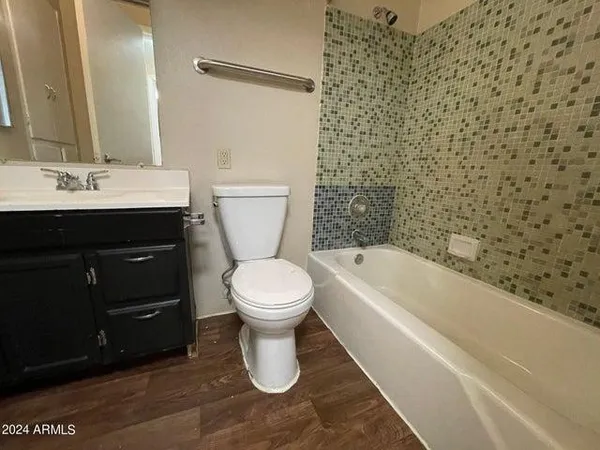 $900 | 4750 North Central Avenue, Unit 4S, Phoenix, AZ 85012