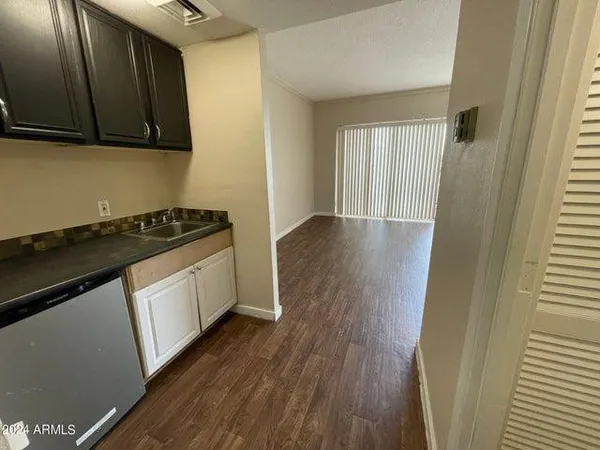 $900 | 4750 North Central Avenue, Unit 4S, Phoenix, AZ 85012